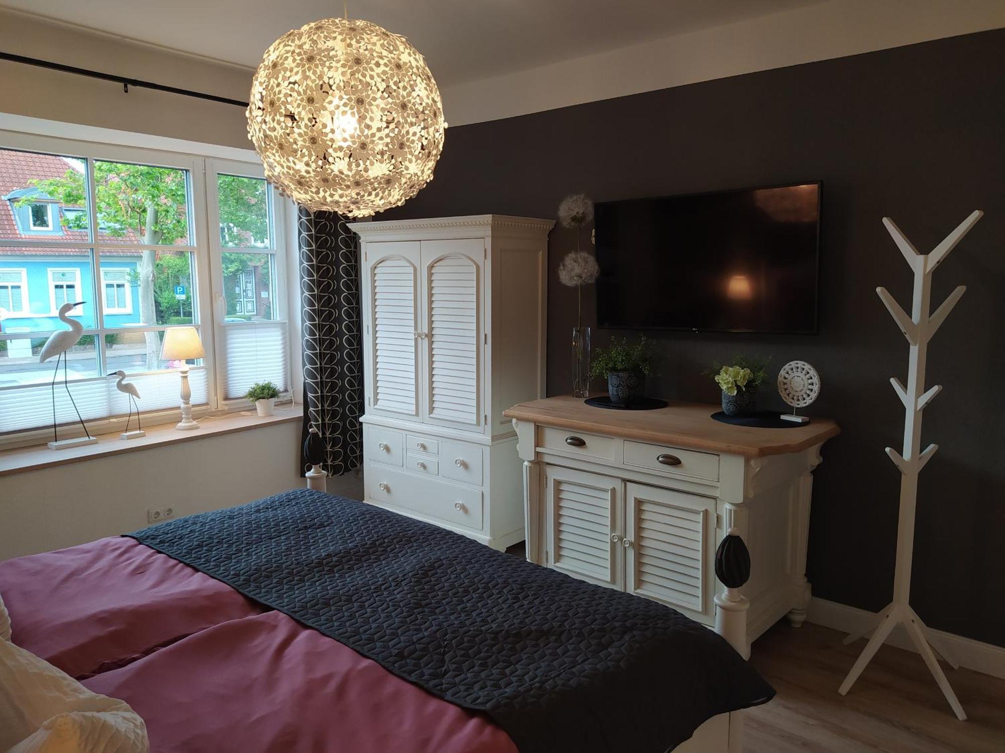 Ferienwohnung Im Erdgeschoss In Der Altstadt Von Хайлигенхафен Екстериор снимка