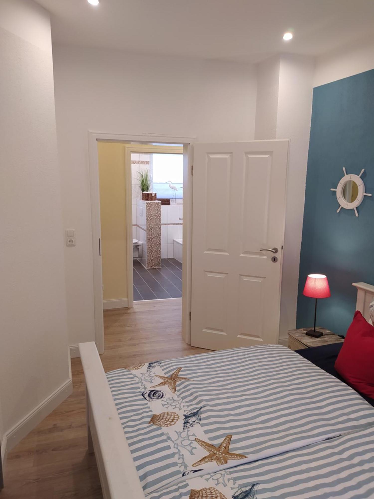 Ferienwohnung Im Erdgeschoss In Der Altstadt Von Хайлигенхафен Екстериор снимка